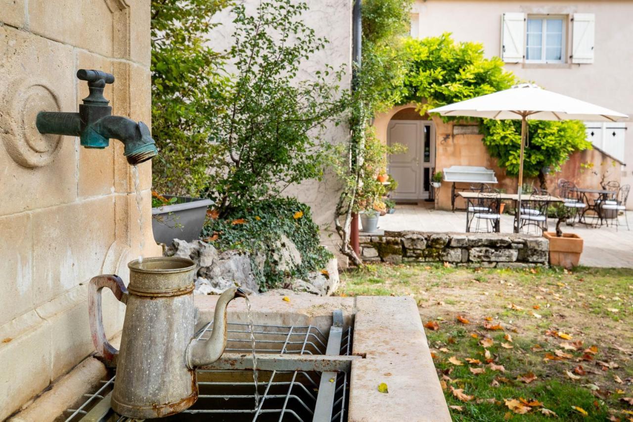 Domaine De La Combotte Bed & Breakfast Nantoux Luaran gambar