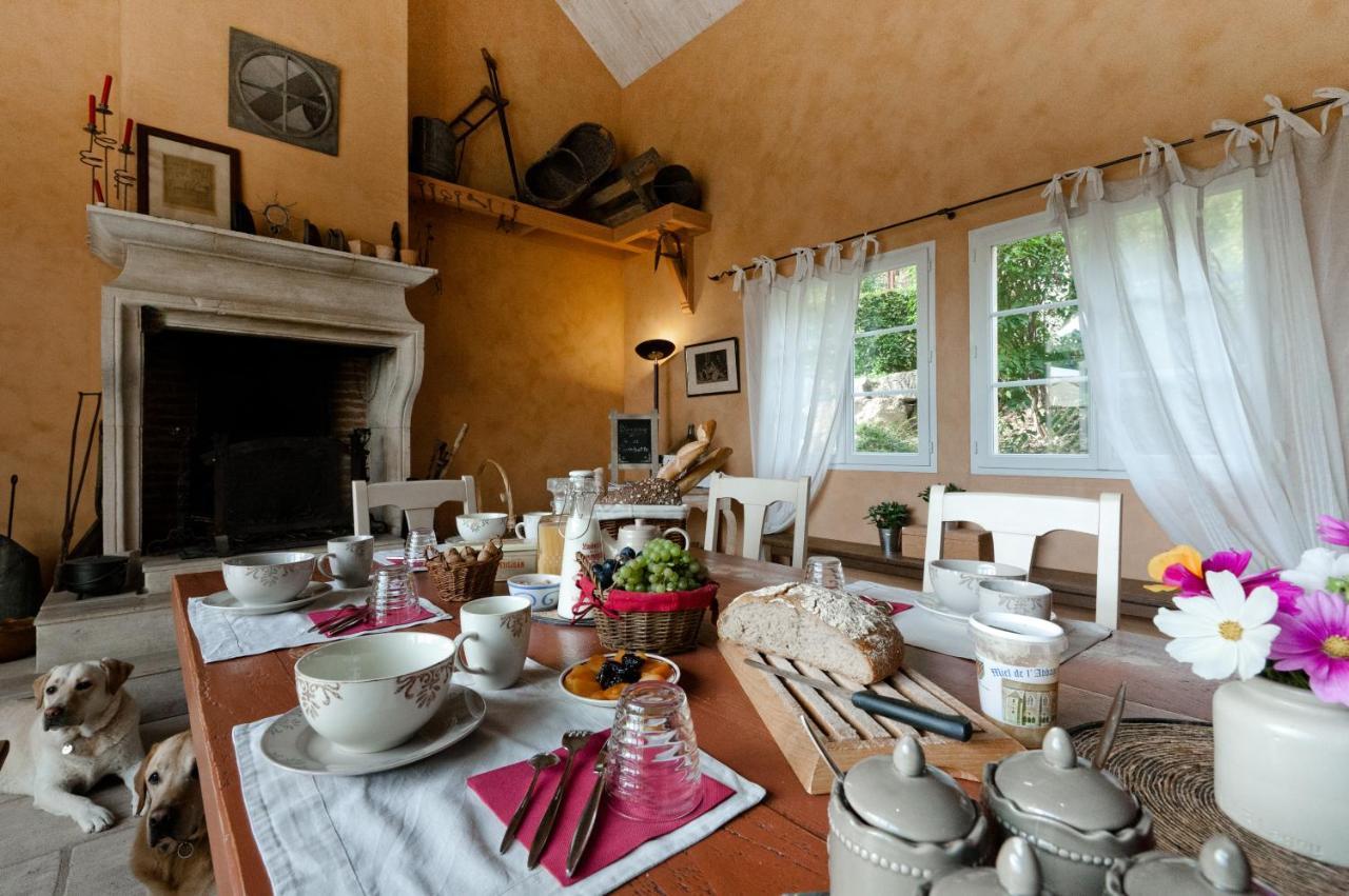 Domaine De La Combotte Bed & Breakfast Nantoux Luaran gambar