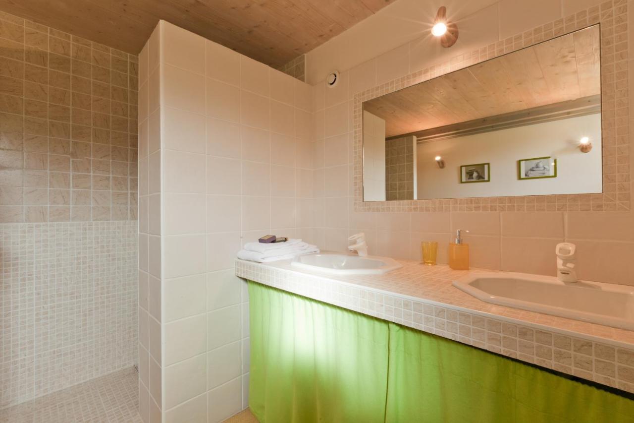Domaine De La Combotte Bed & Breakfast Nantoux Luaran gambar