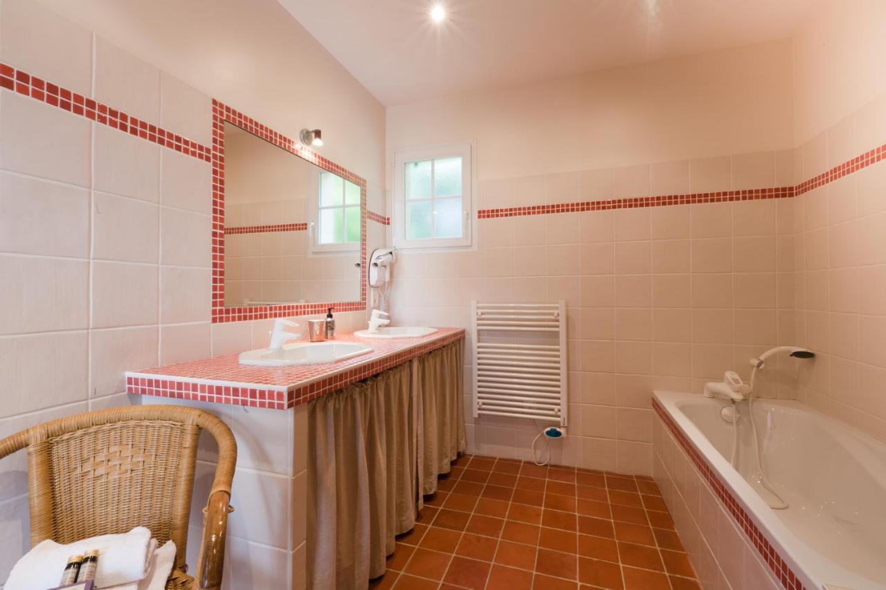 Domaine De La Combotte Bed & Breakfast Nantoux Luaran gambar