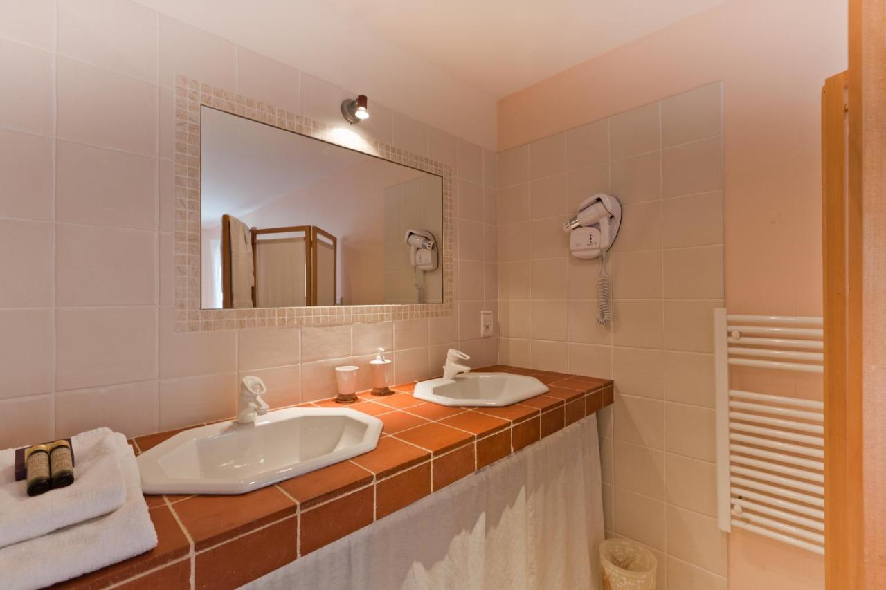 Domaine De La Combotte Bed & Breakfast Nantoux Luaran gambar